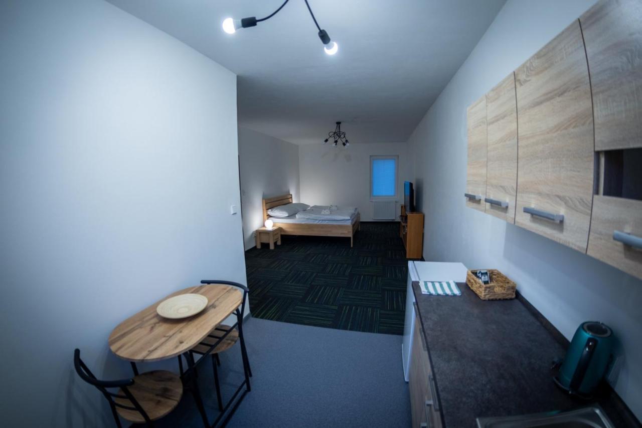 Penzion Nezarka 59 Jindřichův Hradec Extérieur photo